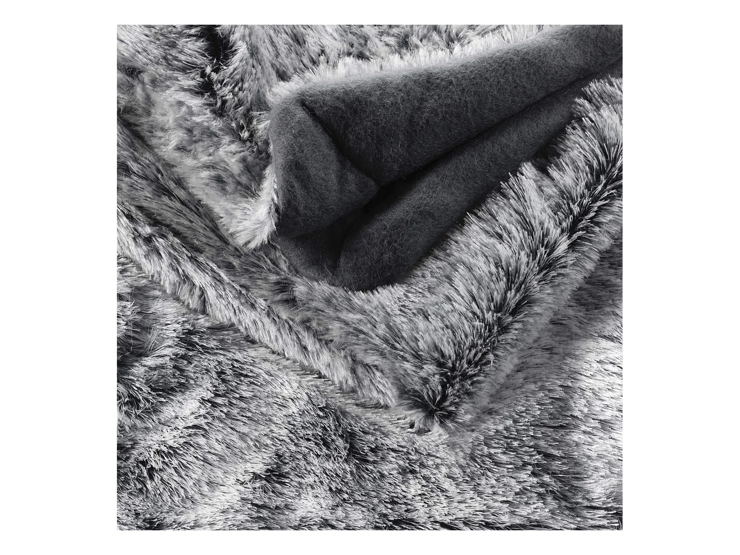 Plaid Imitation Fourrure "Antartic" 125x150cm Gris