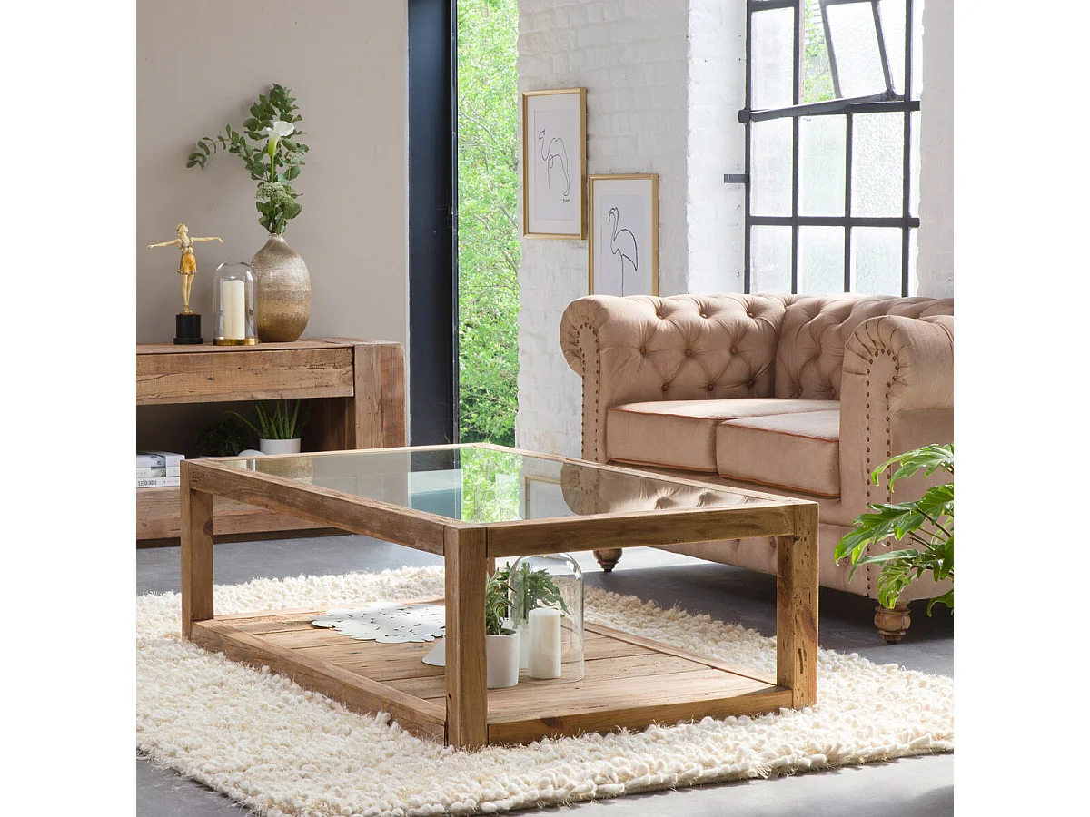 Mesa de centro de madera reciclada y vidrio Blaise con doble estante de almacenamiento