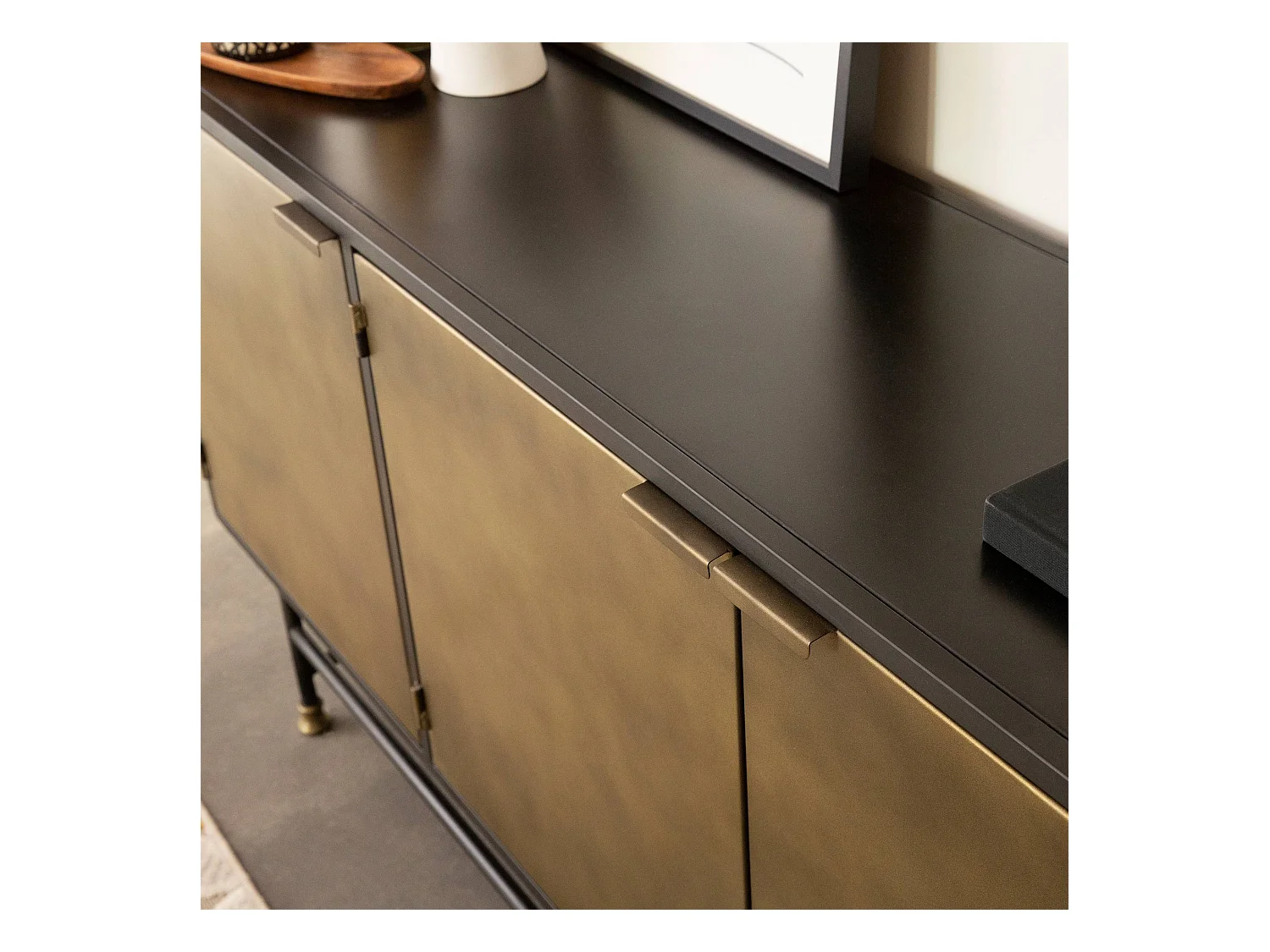 Buffet en laiton et métal Janelle