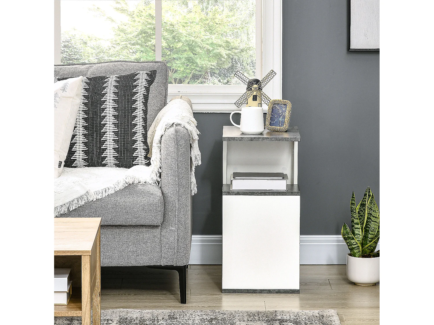 Comodino con ripiano aperto in truciolato grigio e bianco