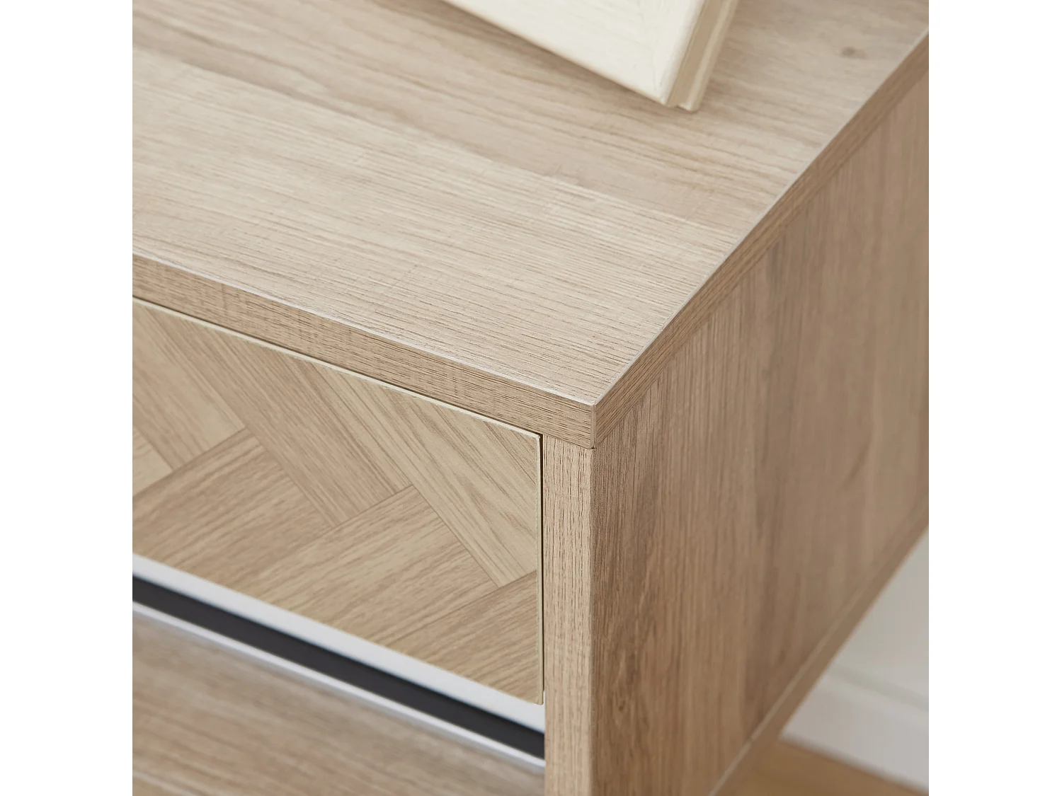 Set 2 comodini moderni sospesi con cassetto e mensola in legno