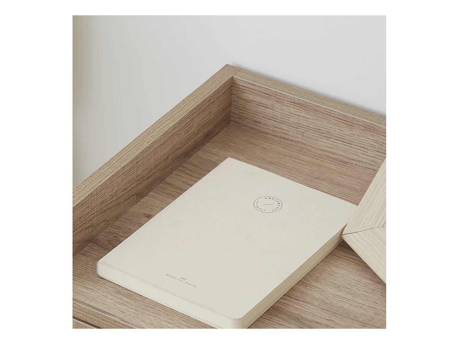 Comodini sospesi design a parete set 2 pezzi in truciolato