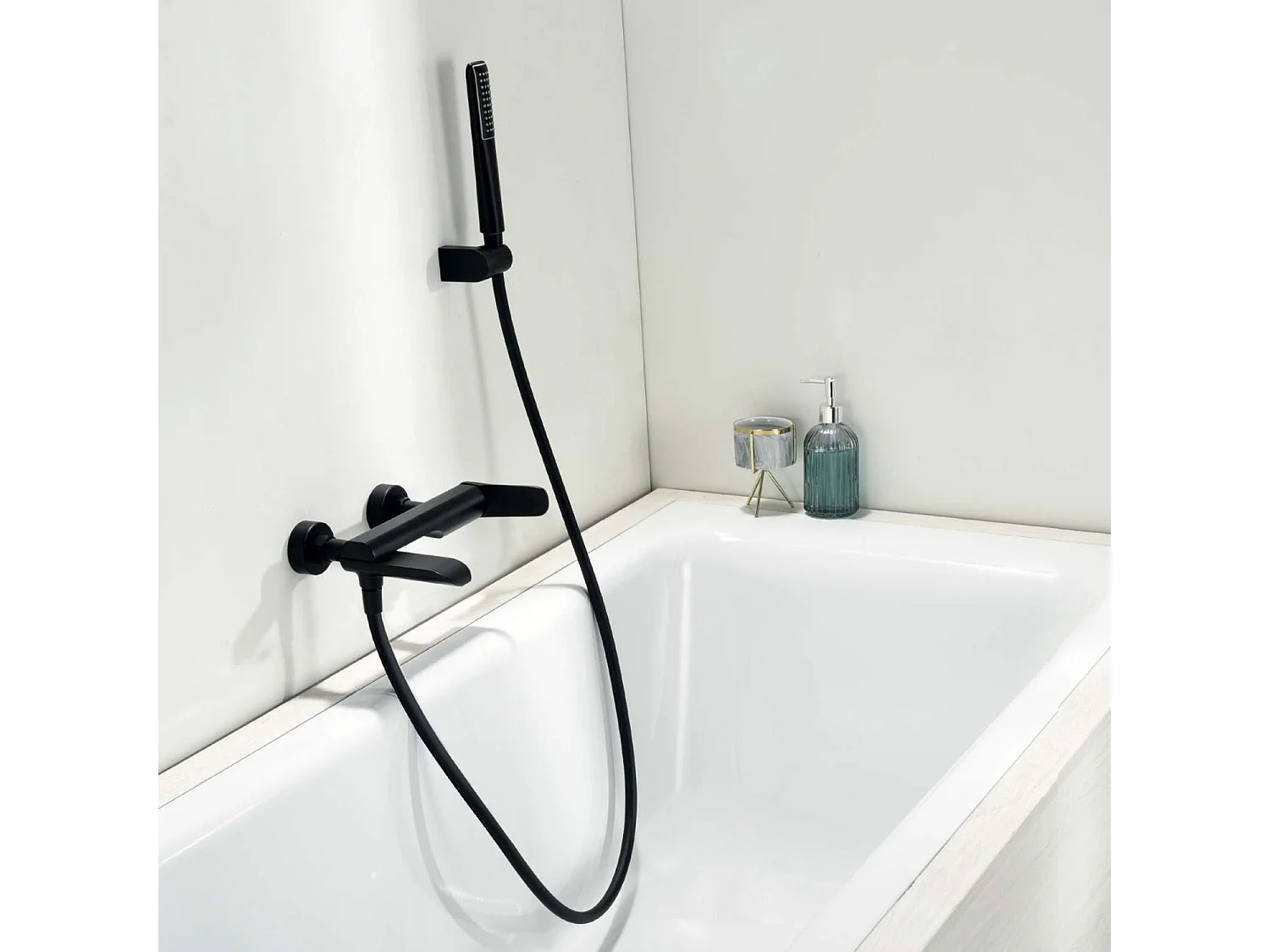 Ensemble Bain/Douche Anti-Calcaire Noir Mat DINAMARCA BR031-4NG