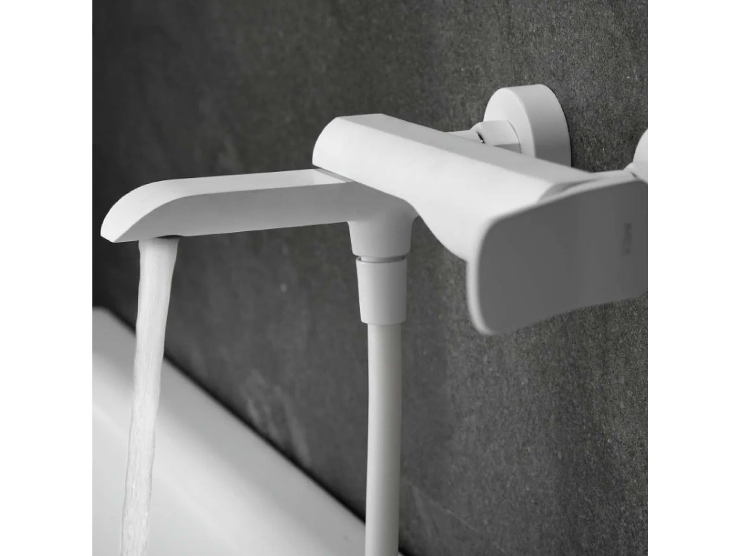 Ensemble Bain/Douche Anti-Calcaire Blanc Mat DINAMARCA BR031-4BL