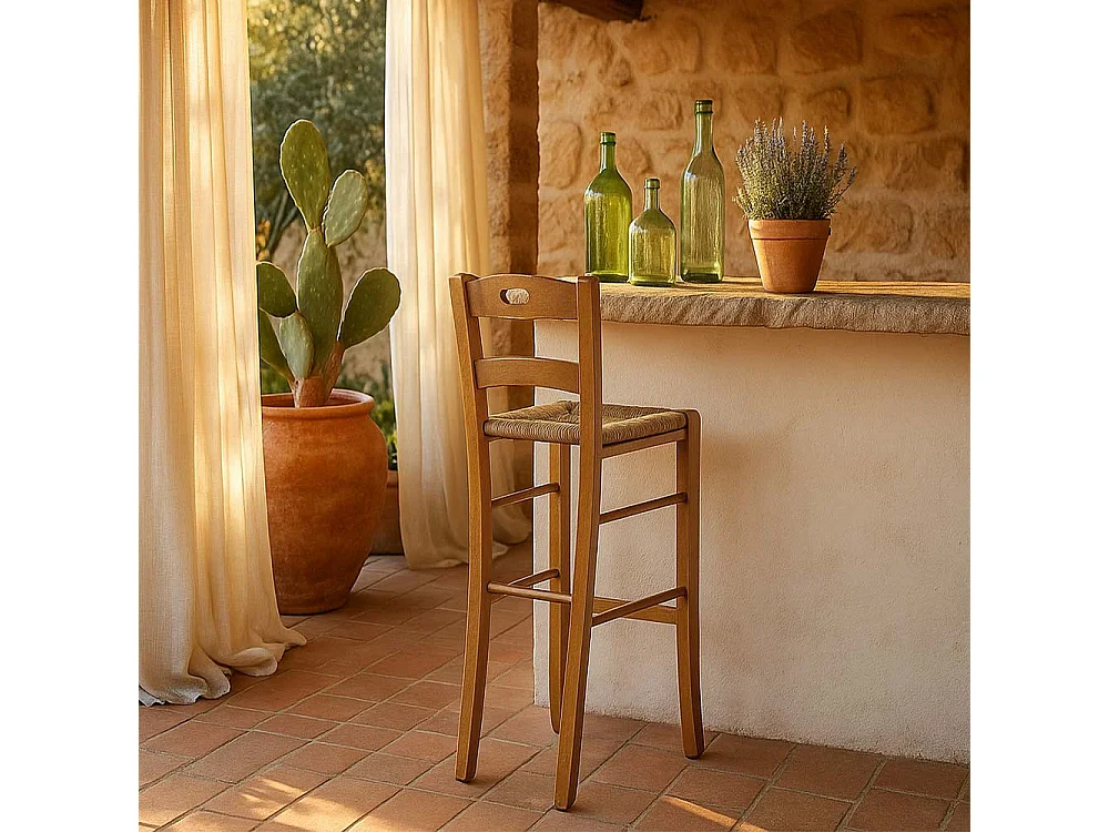 Lot de 2 tabourets de bar en noyer clair, hauteur 80 cm, avec un trou et une assise en paille.