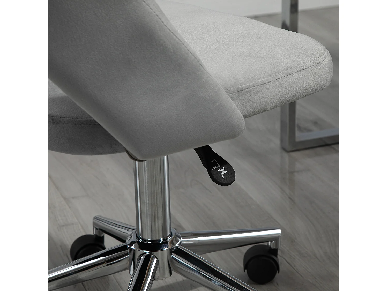 Sedia da ufficio girevole e imbottita grigio