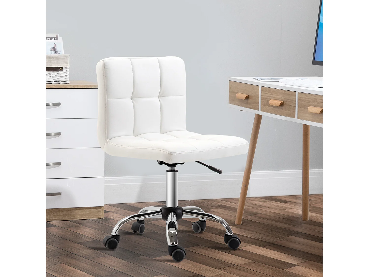 Sedia da ufficio con altezza regolabile in pelle sintetica