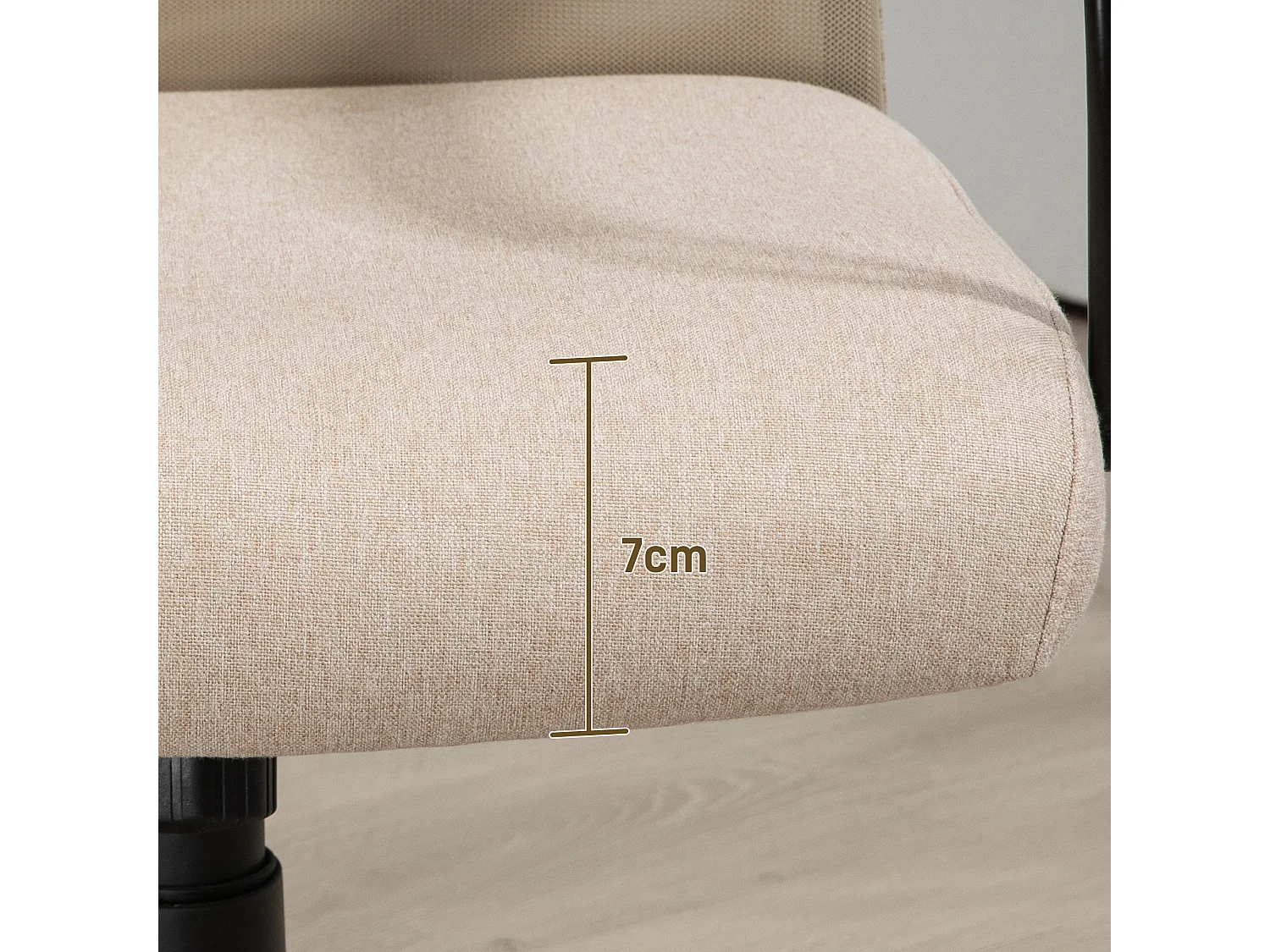 Sedia da ufficio ergonomica reclinabile e altezza regolabile beige