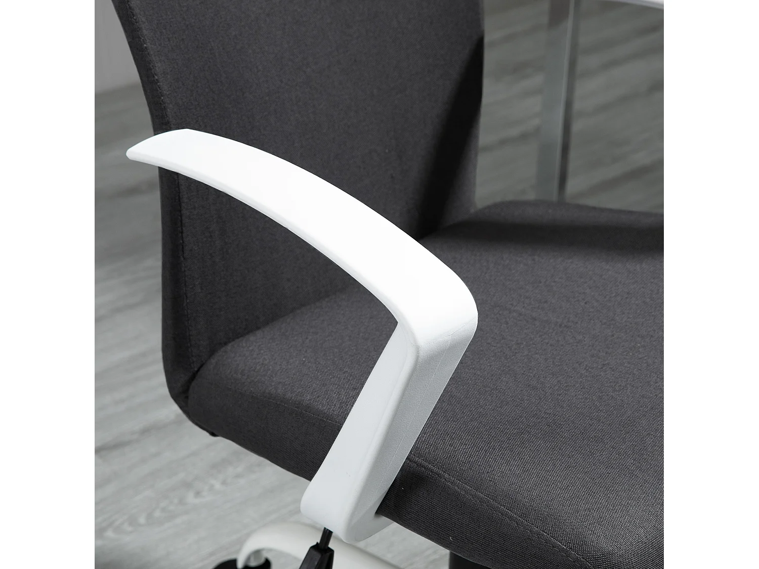 Sedia da ufficio ergonomica e regolabile per scrivania grigio scuro