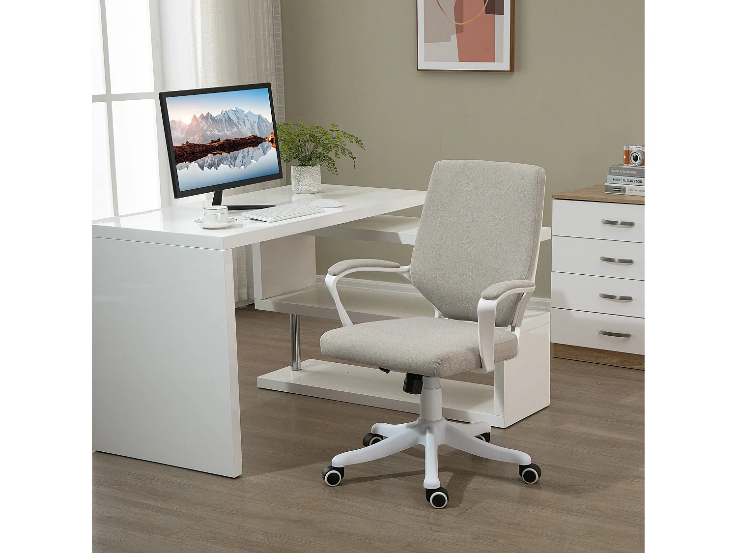 Sedia da ufficio con altezza regolabile e funzione dondolo beige