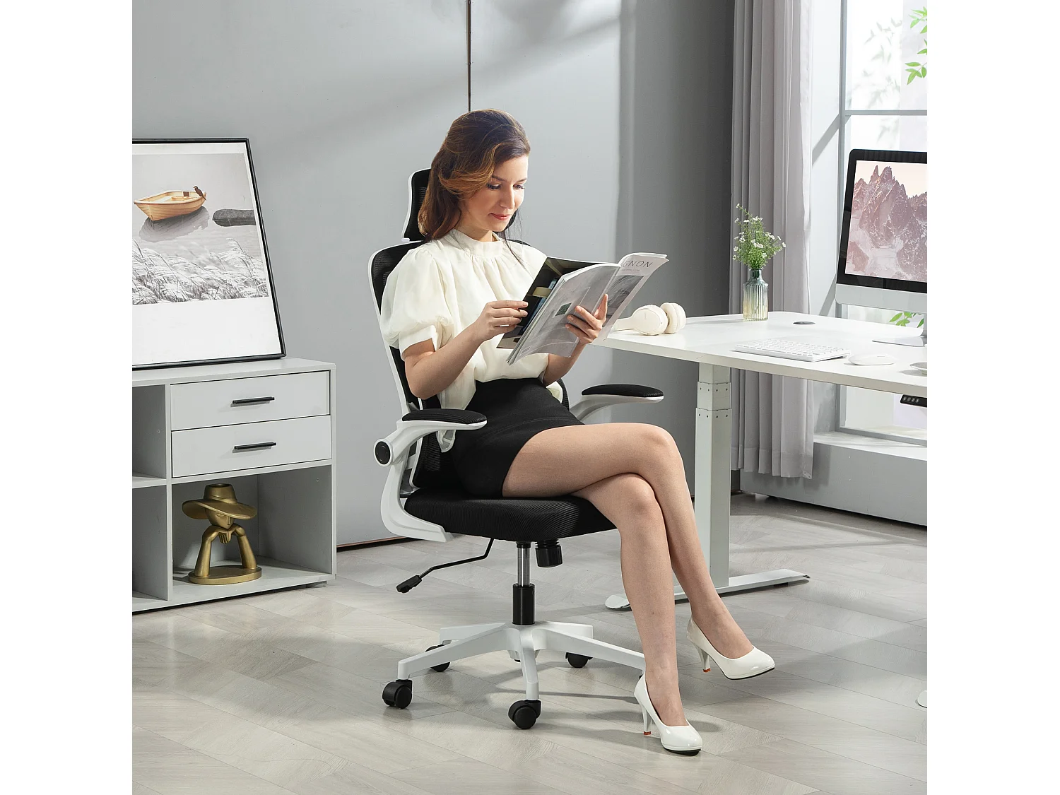 Sedia da ufficio ergonomica con poggiatesta rimovibile nero