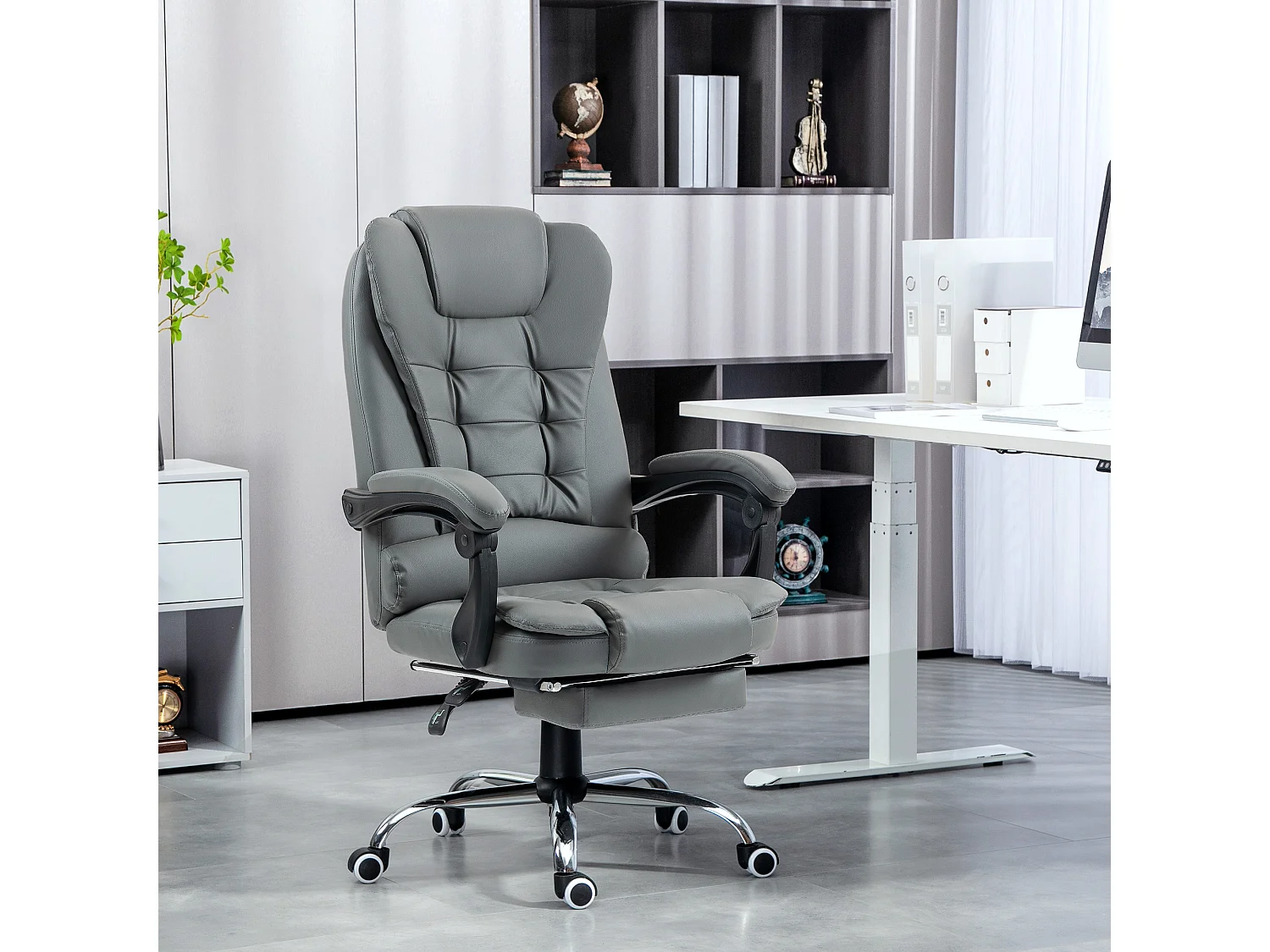 Sedia da ufficio ergonomica e reclinabile con poggiapiedi grigio