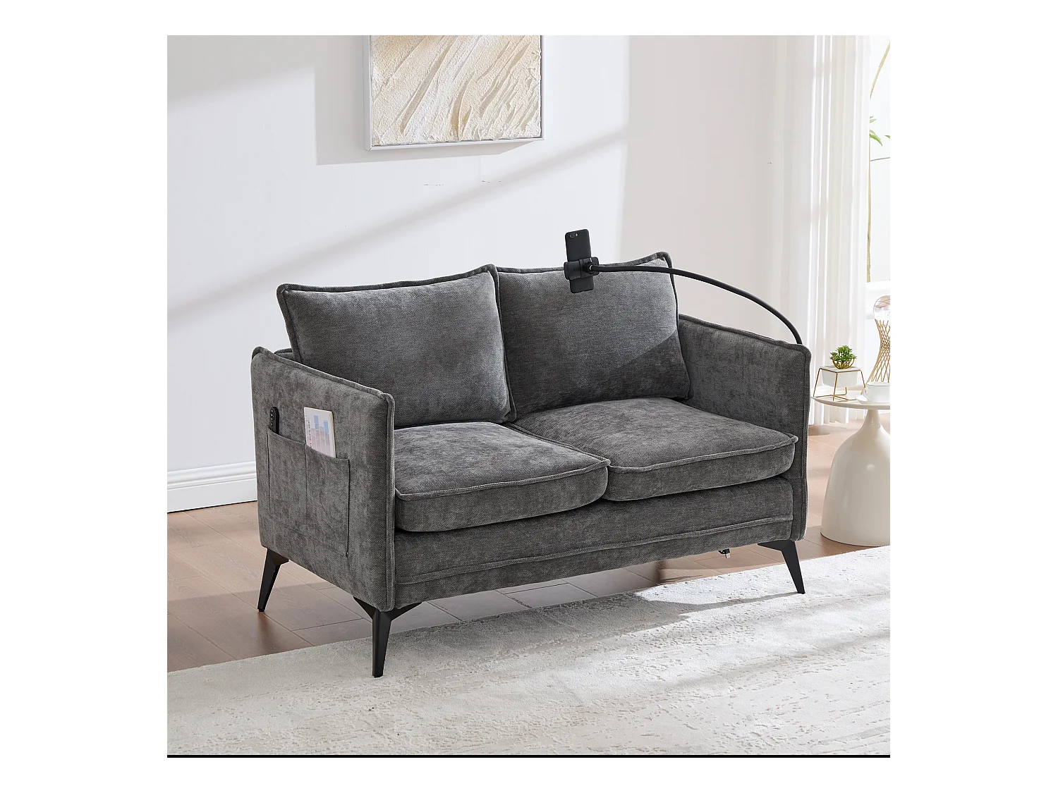 Graues 2-Sitzer-Sofa aus Chenille mit Seitentaschen, Ladeanschluss und Handyhalterung – für Wohn- und Schlafzimmer