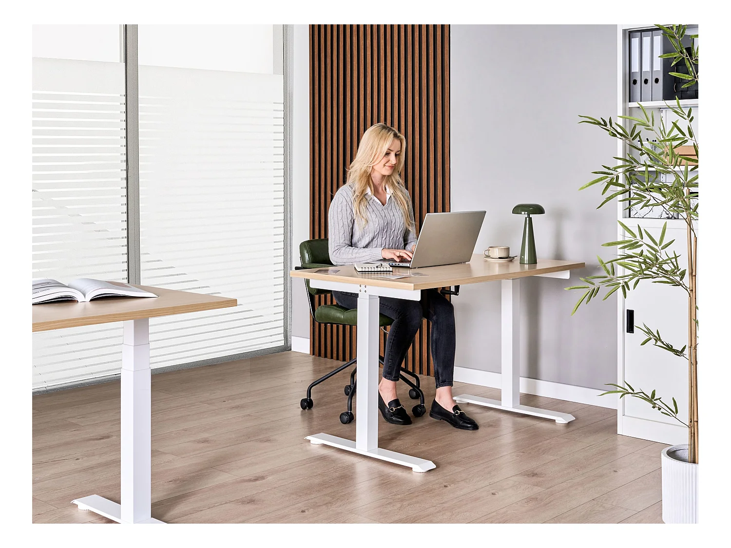 Bureau réglable en hauteur manuellement DESTINES Marron clair/blanc 120 cm 60 cm