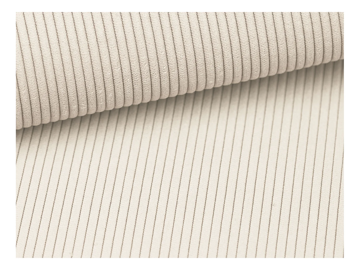 Uitklapbare driezitsbank van beige ribfluweel met fijne ribbels TEODORA van PASCAL MORABITO