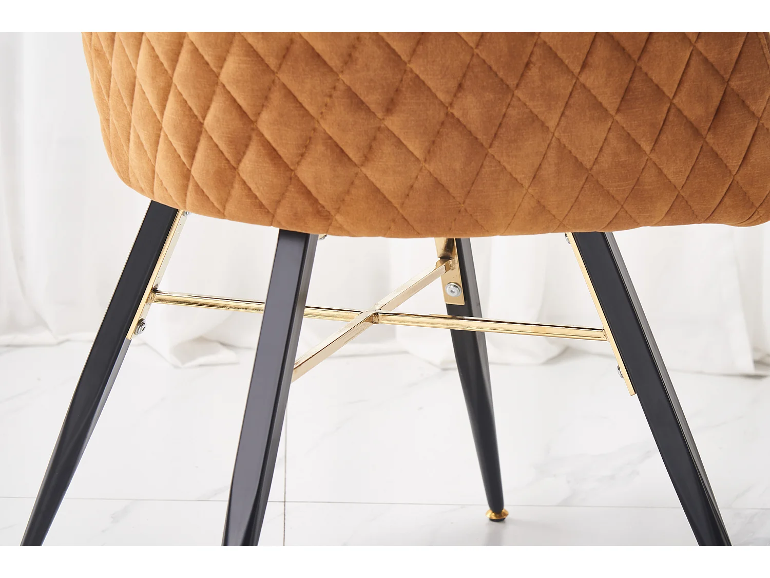 VITTORIO - Lot de 4 Fauteuils Chaises de Salle à Manger en Velours - Pieds Noirs et Dorés en Acier Inoxydable - Marron