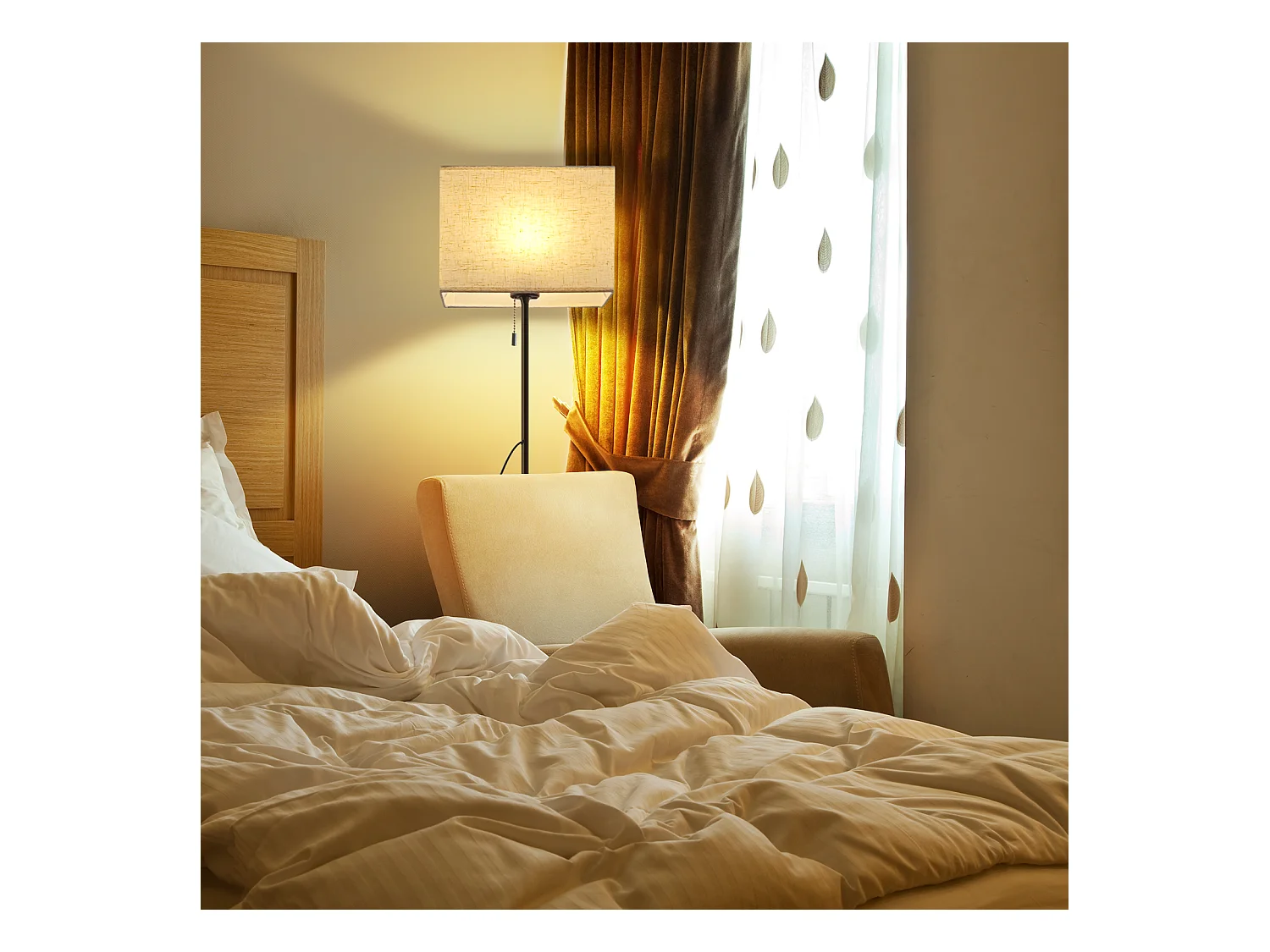 NETTLIFE Retro Dimmbare LED Stehleuchte Stoffschirm für Wohnzimmer, mit Zugschalter