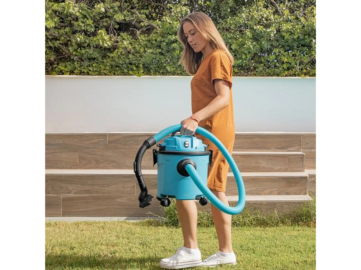 Aspirador de trineo Cecotec Conga Wet&Dry Compact Garden Plus 1200W 16L negro/azul