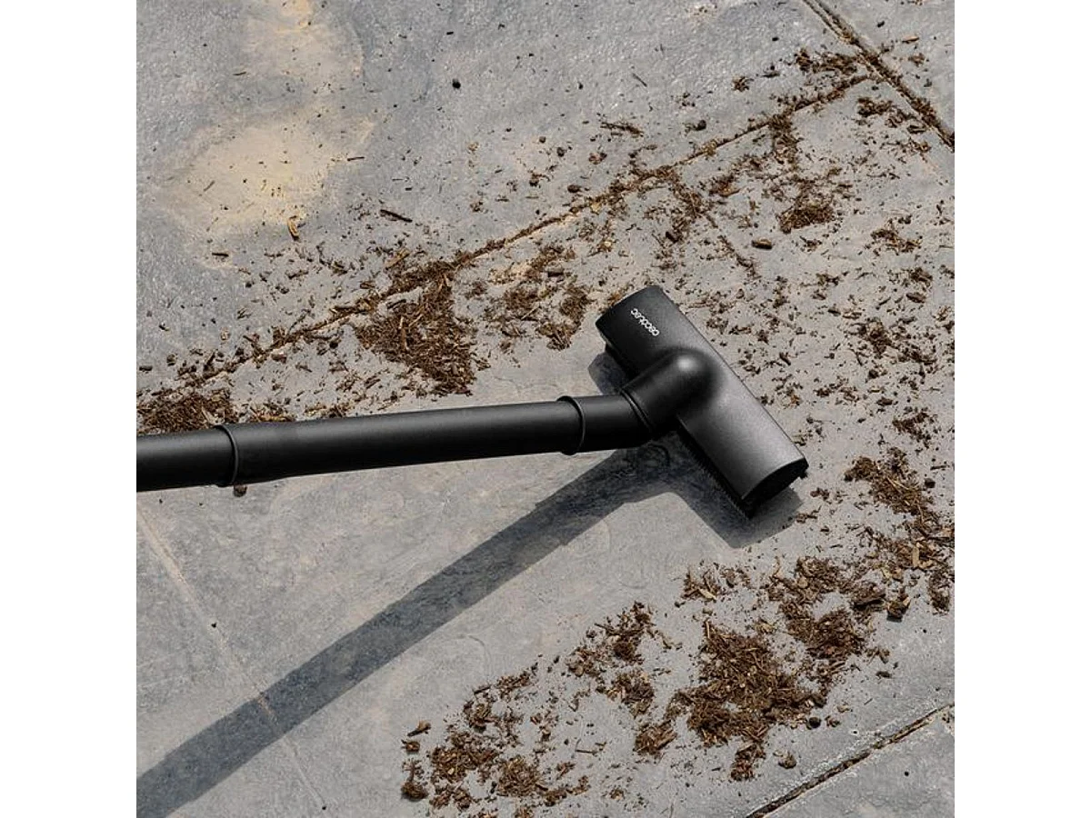 Aspirador de trineo Cecotec Conga Wet&Dry Compact Garden Plus 1200W 16L negro/azul