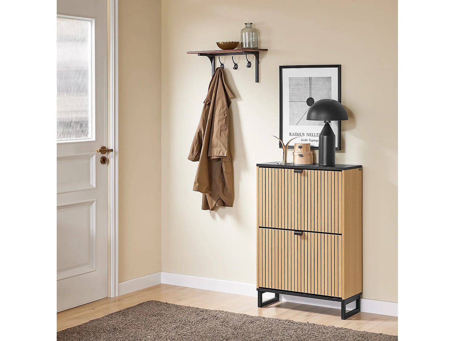 SoBuy Meuble à chaussures moderne à 2 portes pour 8-12 paires avec structure résistante effet marbre noir et bois clair 60x24x88cm