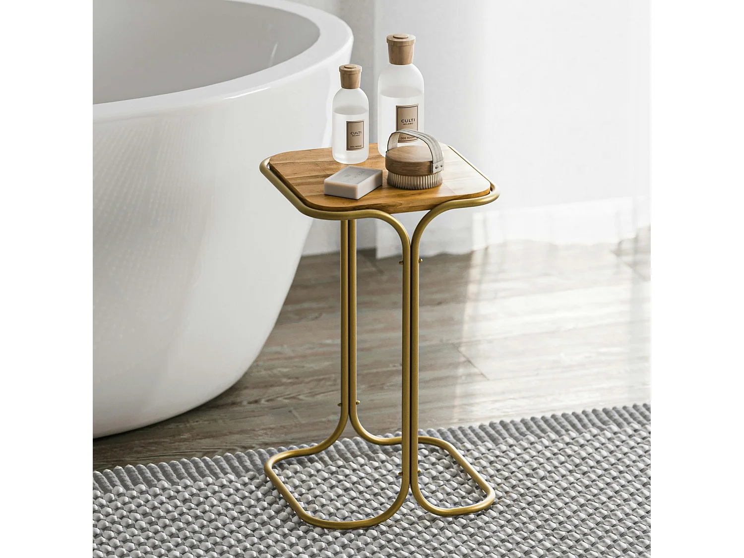 Petite table d'appoint dorée carrée - plateau bois clair JENA