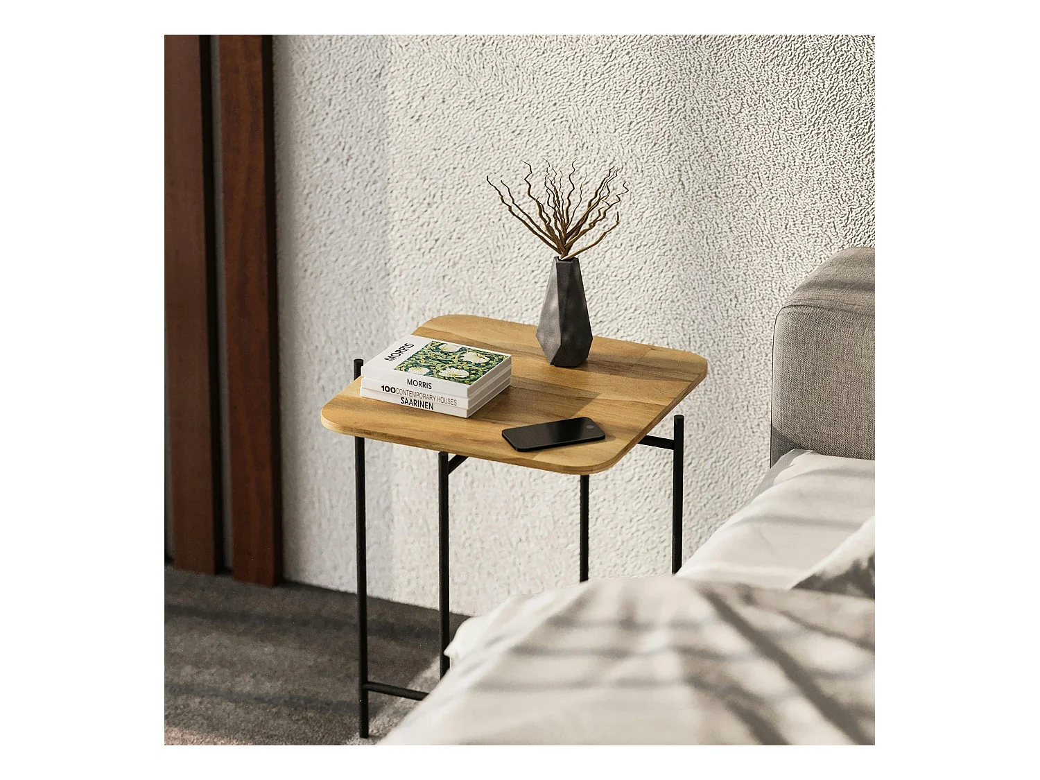 Petite table en bois carrée - structure métal noir JENA