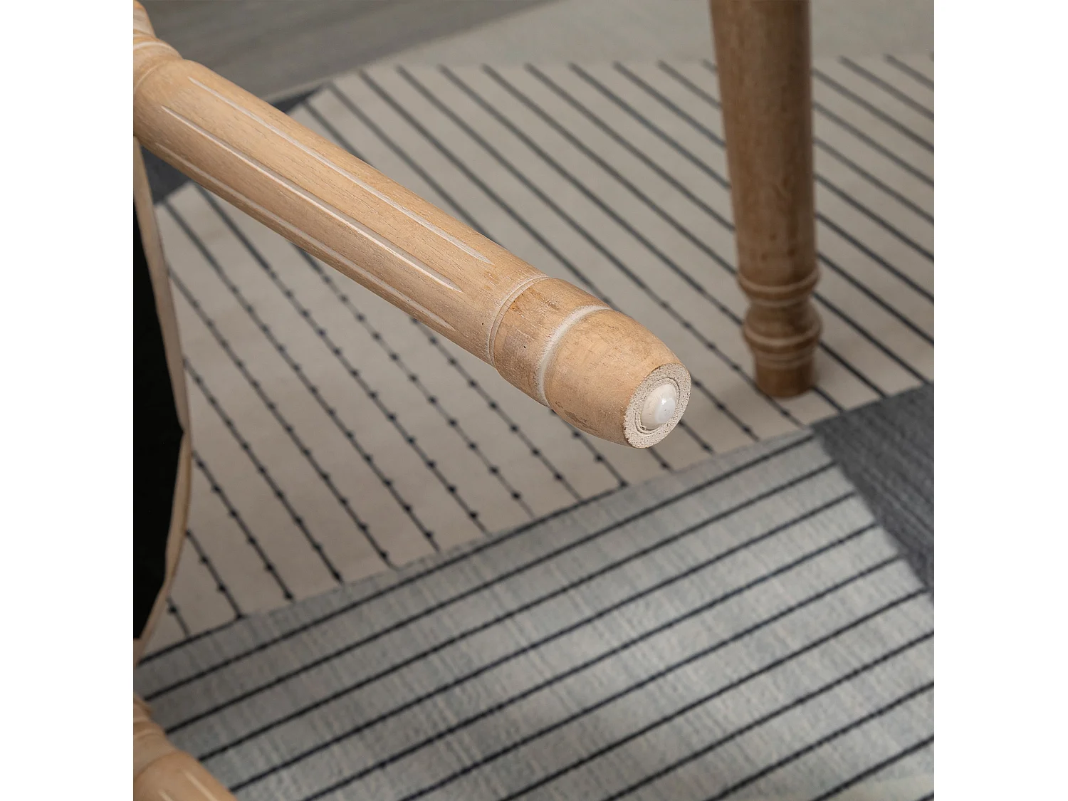 Set 2 sedie soggiorno schienale traforato 49x56x96cm crema