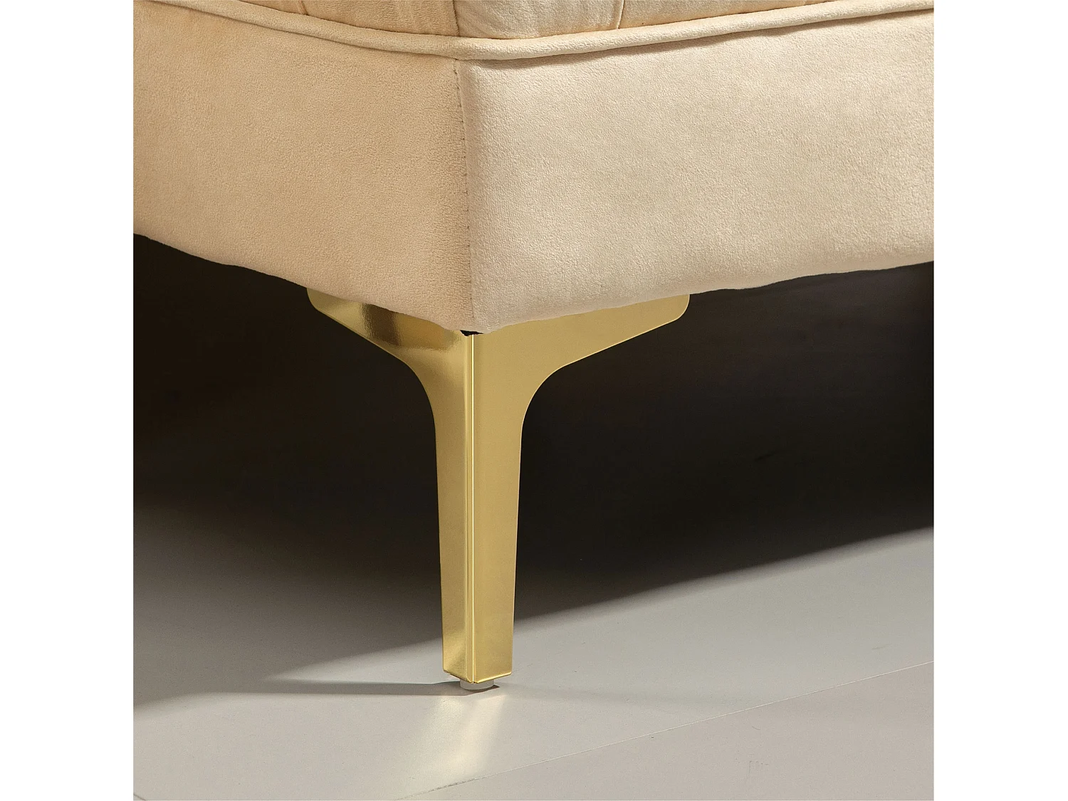 Panca fondo letto in tessuto effetto velluto trapuntato beige