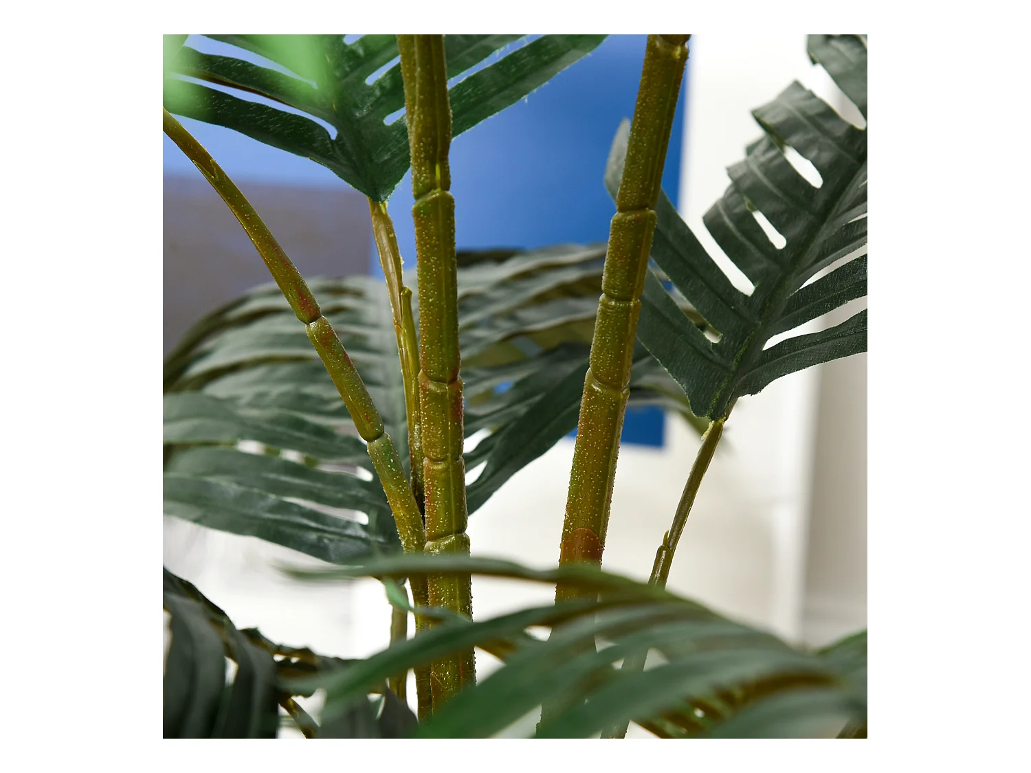 Palma in plastica decorativa con vaso in pe verde