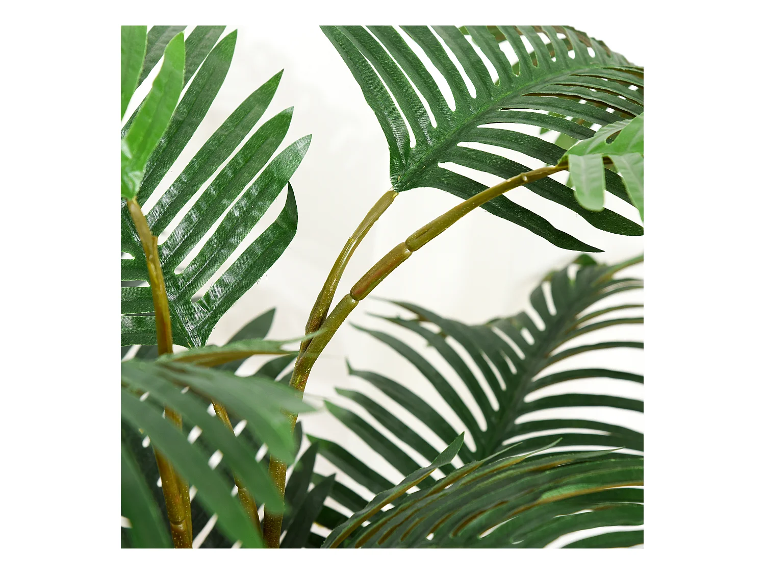 Palma in plastica decorativa con vaso in pe verde