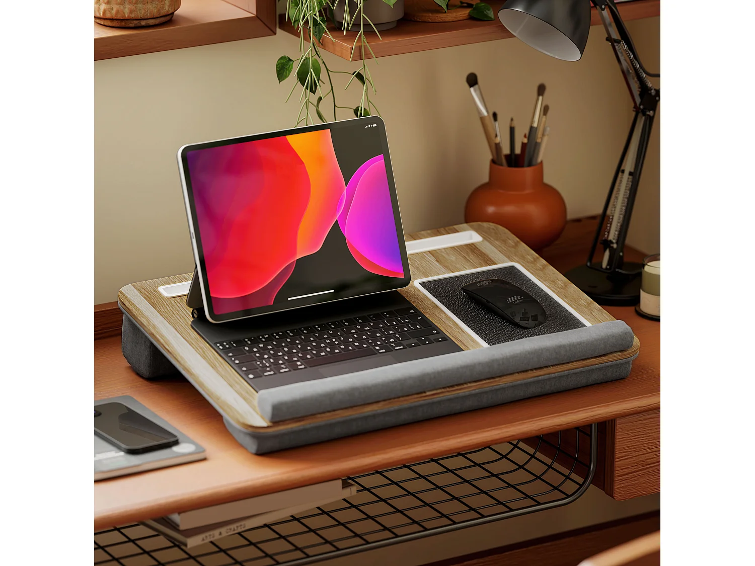 Supporto per laptop 15.6&nbsp; con tappetino mouse e porta smartphone