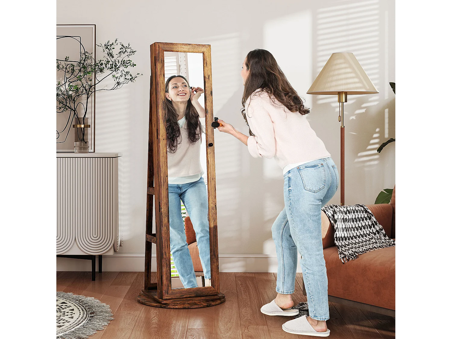 Specchio portagioie girevole da terra con chiave marrone rustico