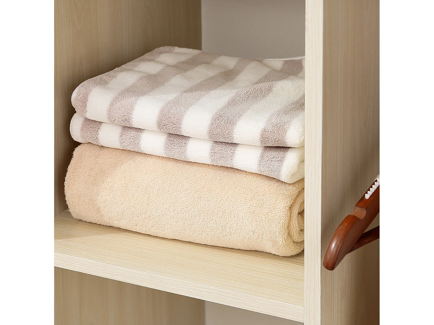 Stand appendiabiti con 3 ripiani e barra per vestiti 80x40x128cm