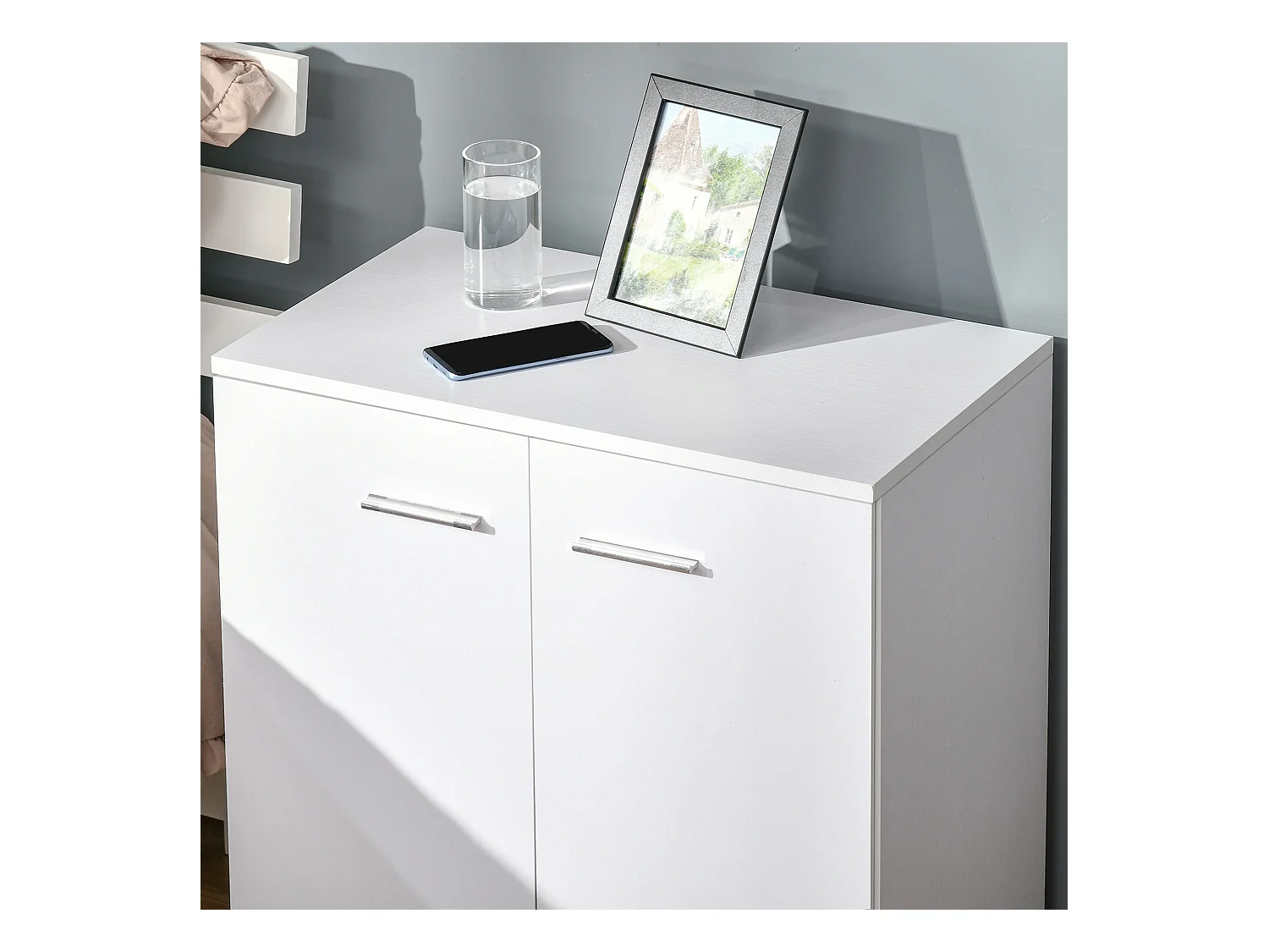 Mobiletto basso con 2 ante e ruote per ufficio e casa in legno