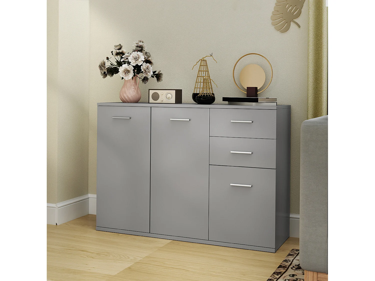 Credenza moderna con 3 armadietti e 2 cassetti in legno grigio chiaro