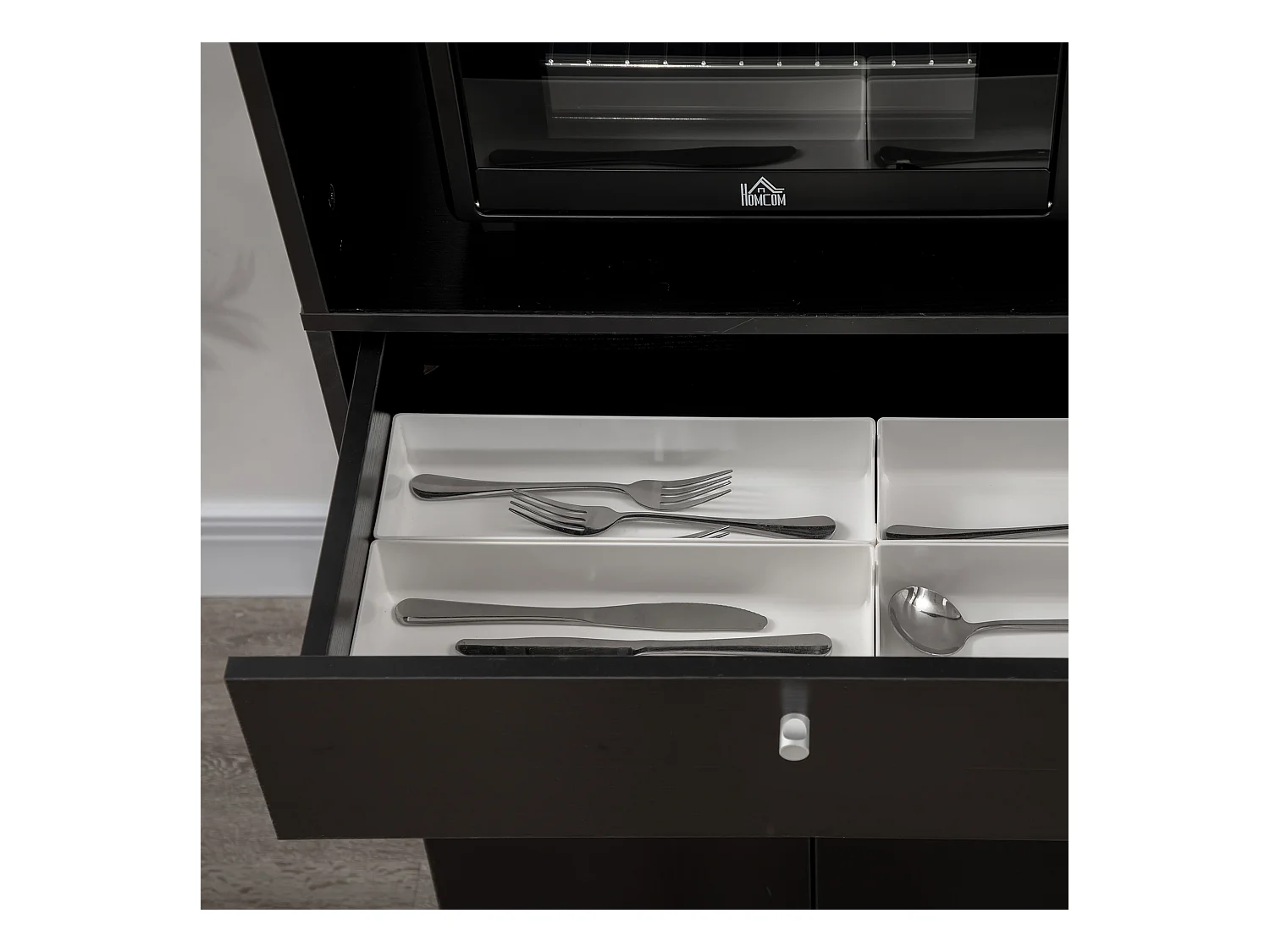 Mobile da cucina per microonde con armadietti, mensole e cassetto nero