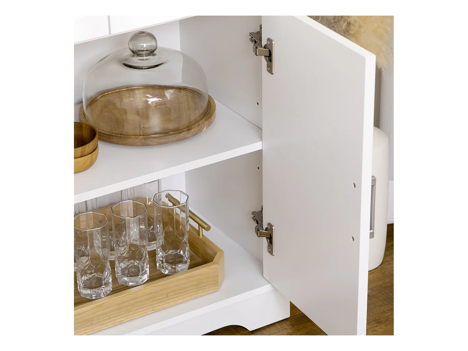 Credenza moderna con ripiano regolabile a 3 cassetti e 3 ante