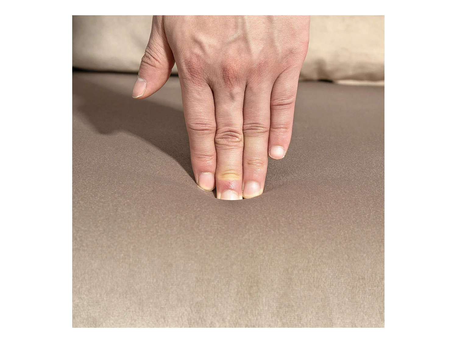 Divano letto vellutato con schienale regolabile marrone chiaro