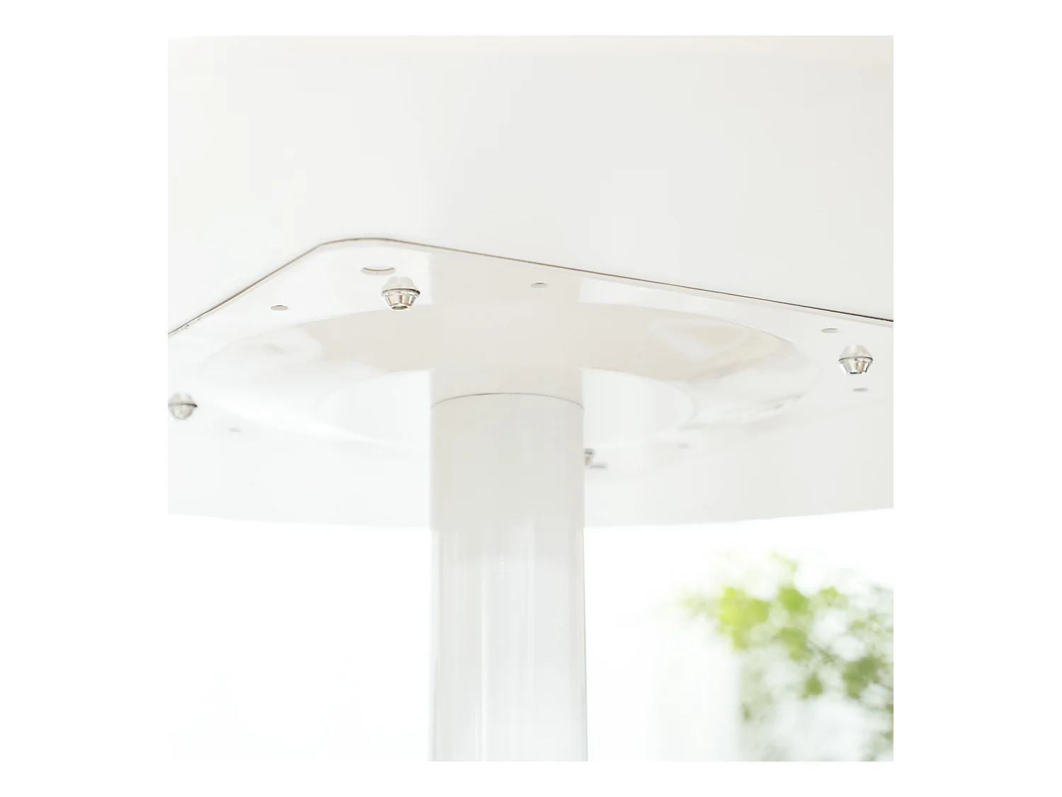 Tavolo rotondo per 2 persone in mdf e acciaio ø70x75cm bianco