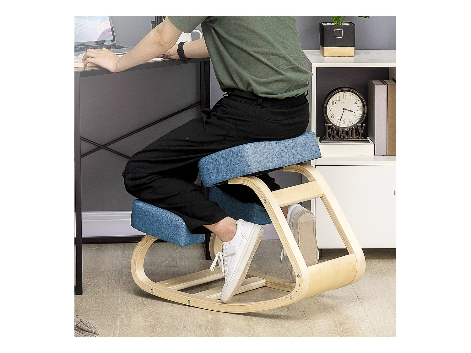 Sedia ergonomica con inginocchiatoio e cuscino imbottito blu