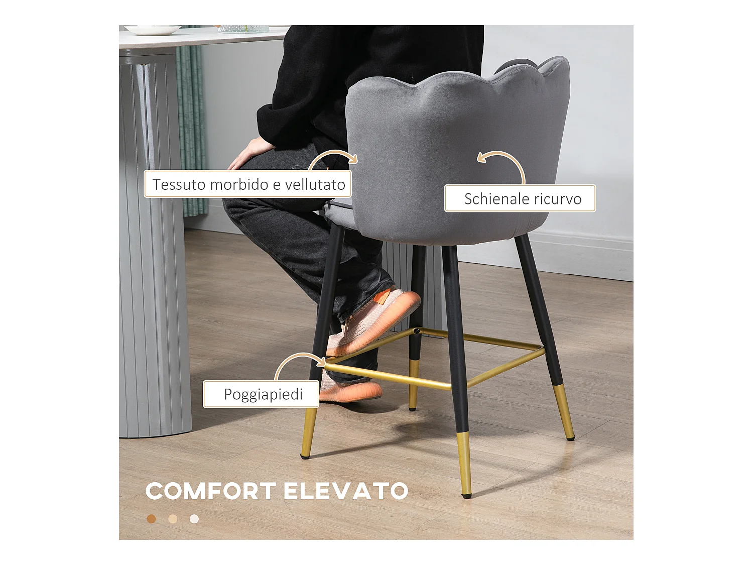 Set da 2 sgabelli da bar con poggiapiedi e base in acciaio