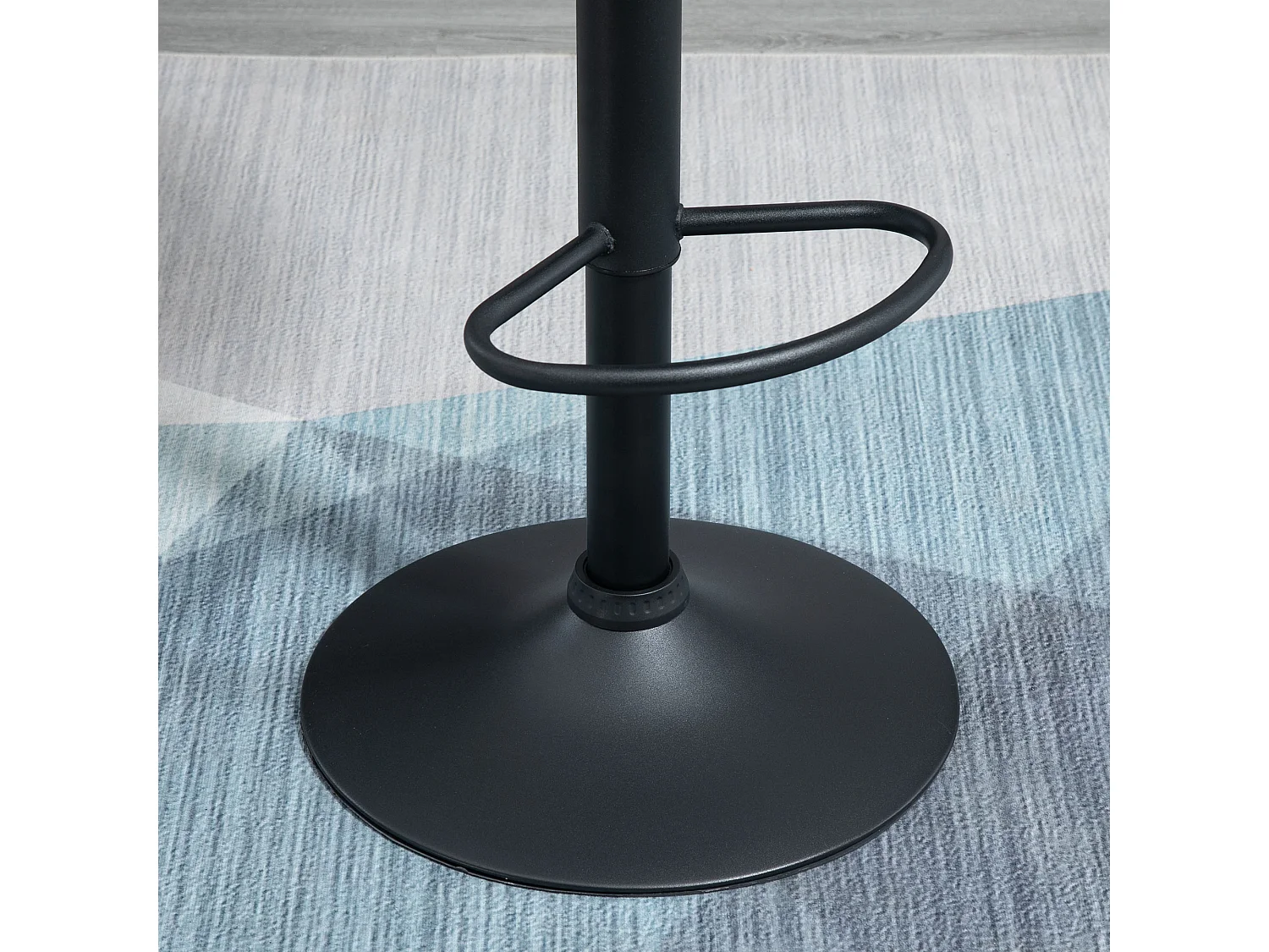 Set 2 sgabelli da bar girevoli in similpelle altezza regolabile