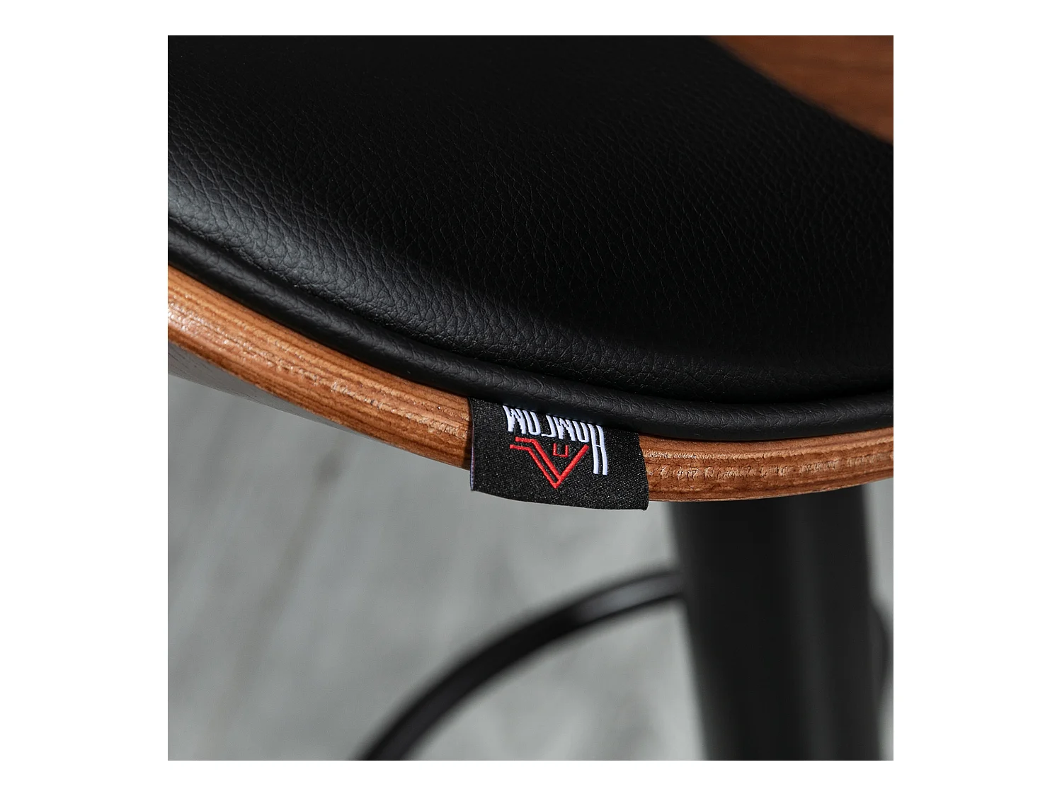 Set di 2 sgabelli da bar con schienale e poggiapiedi in legno nero