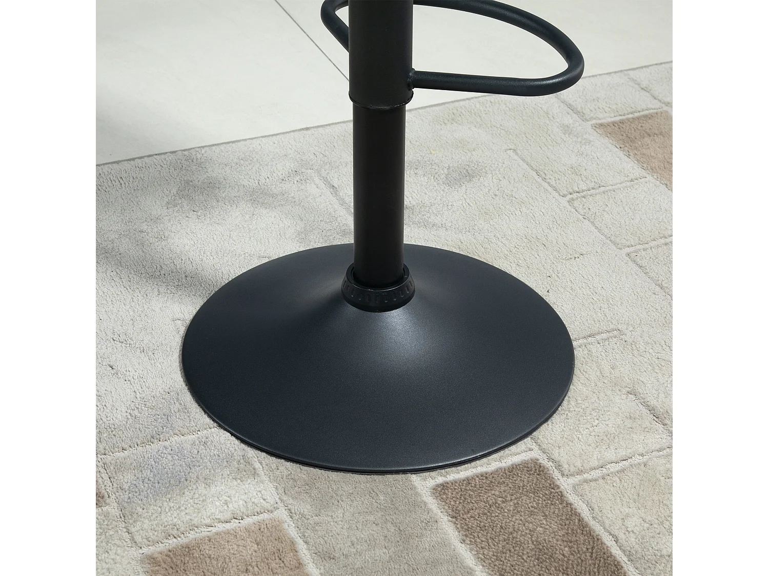 Set 2 sgabelli da bar girevoli altezza regolabile in velluto