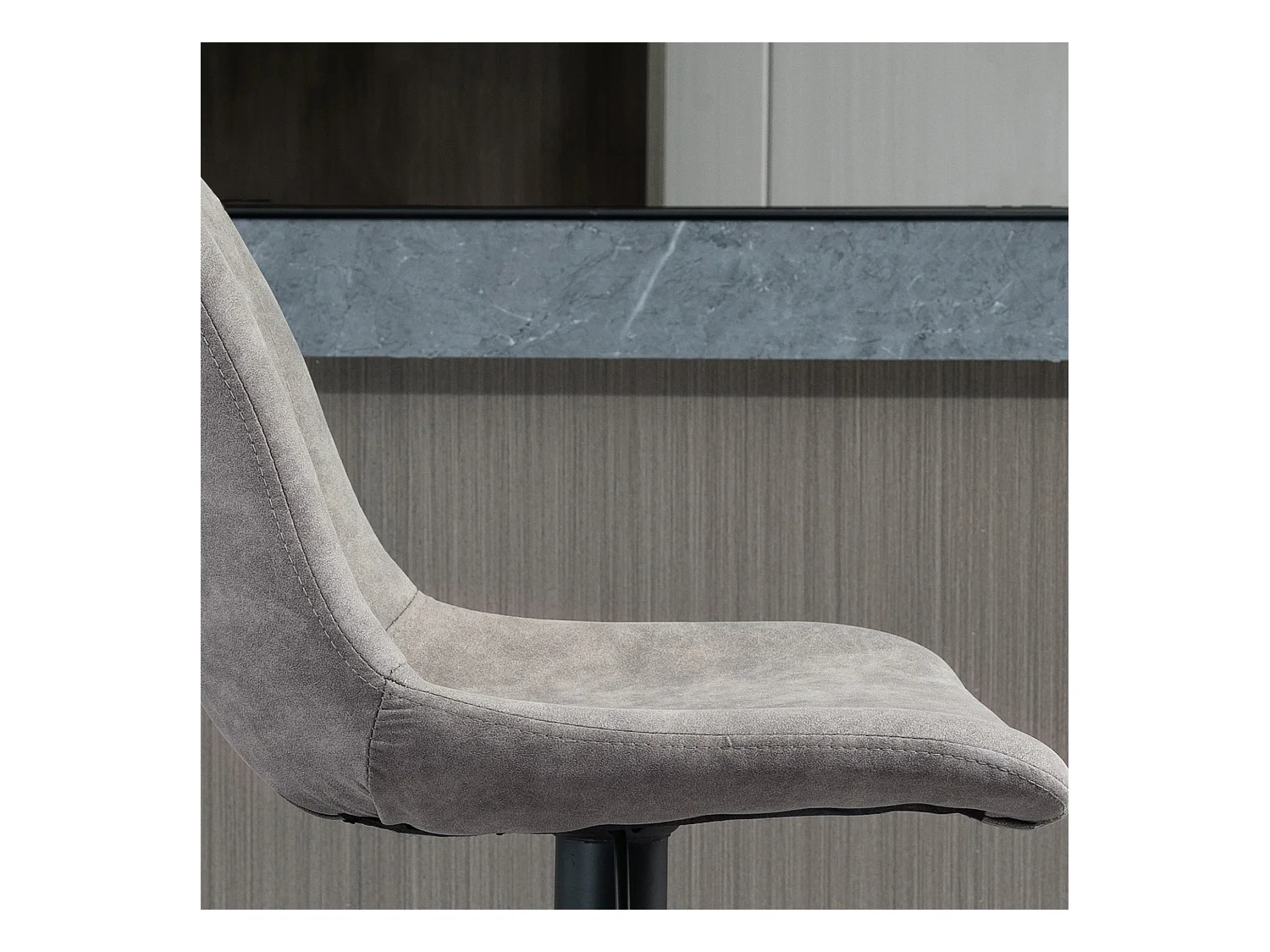 Set di 2 sgabelli da bar con schienale e altezza regolabile