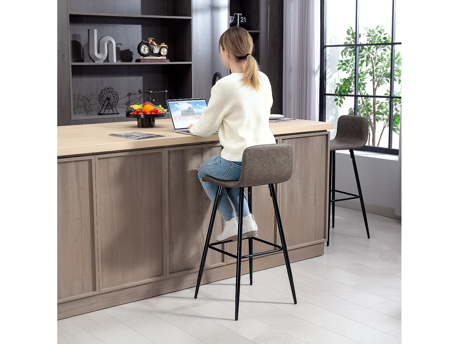 Set 2 sgabelli da bar con schienale basso e poggiapiedi in pu marrone