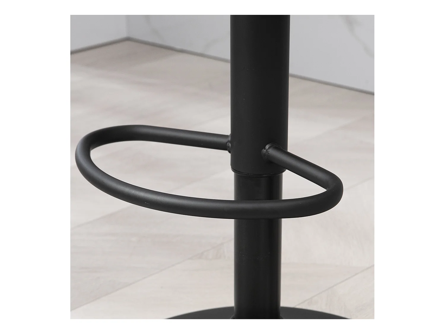 Set 2 sgabelli bar con altezza regolabile in finta pelle nero