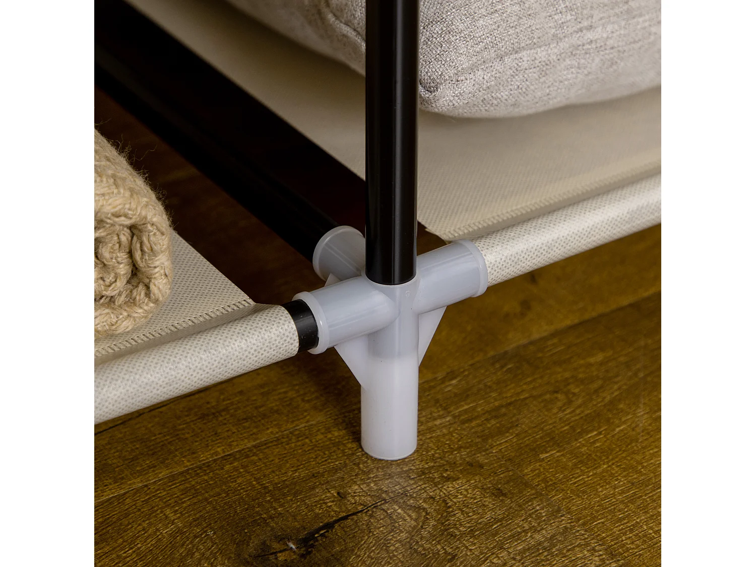 Armadio in tessuto 8 ripiani 2 barre e porta avvolgibile beige