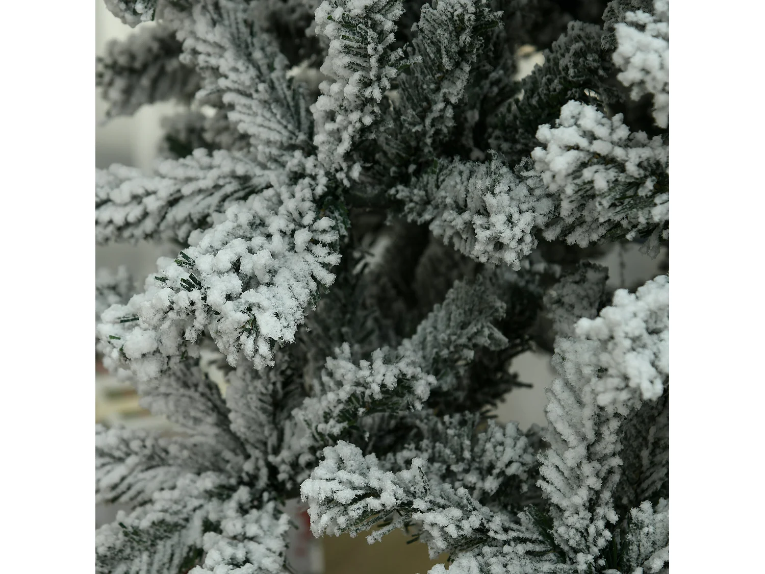 Albero Natale slim innevato 631 rami base metallo