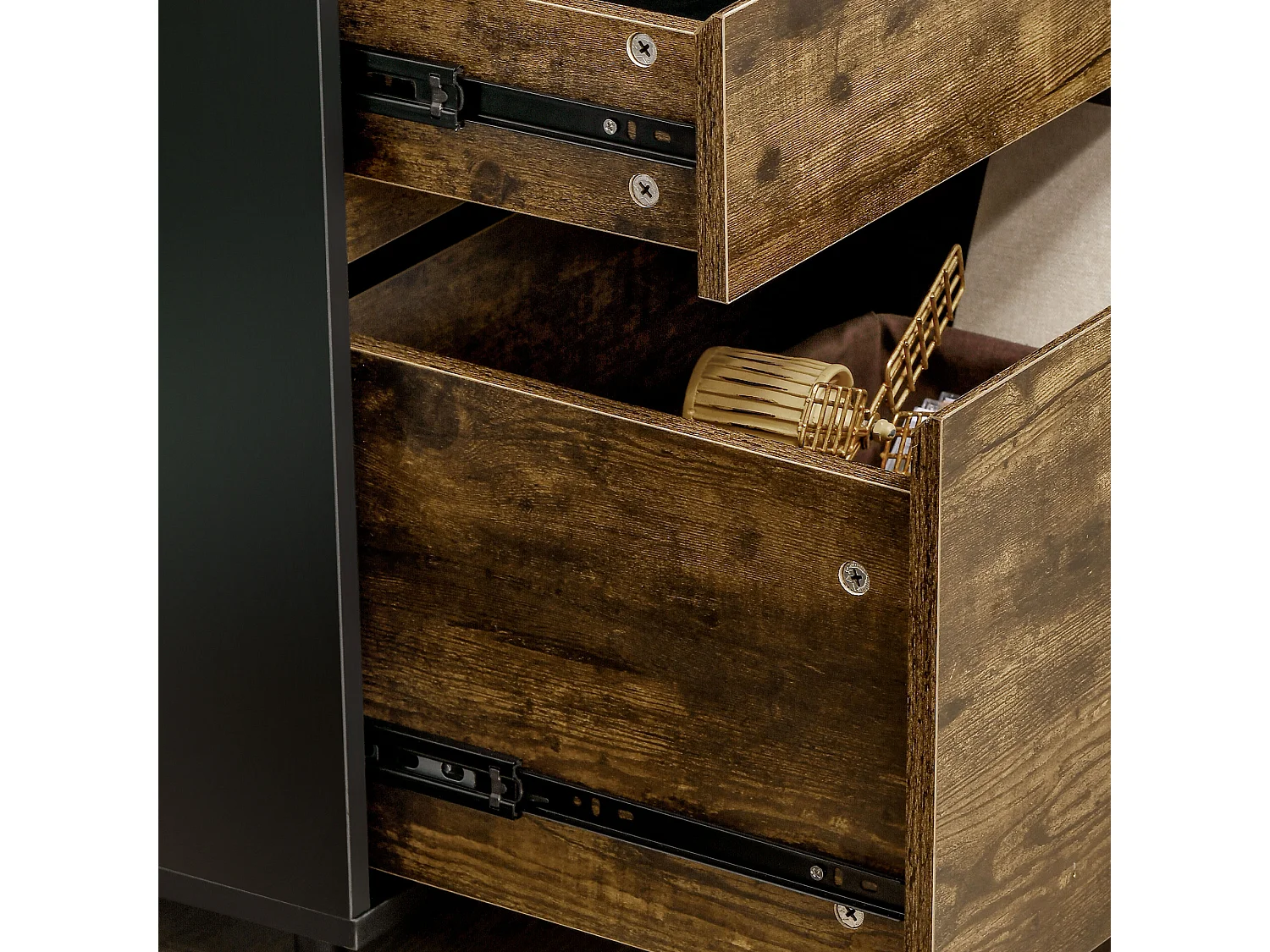 Cassettiera con 3 cassetti in truciolato dallo stile rustico